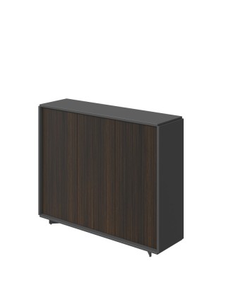 Шкаф закрытый, 3 двери, 3 уровня 159x46x132